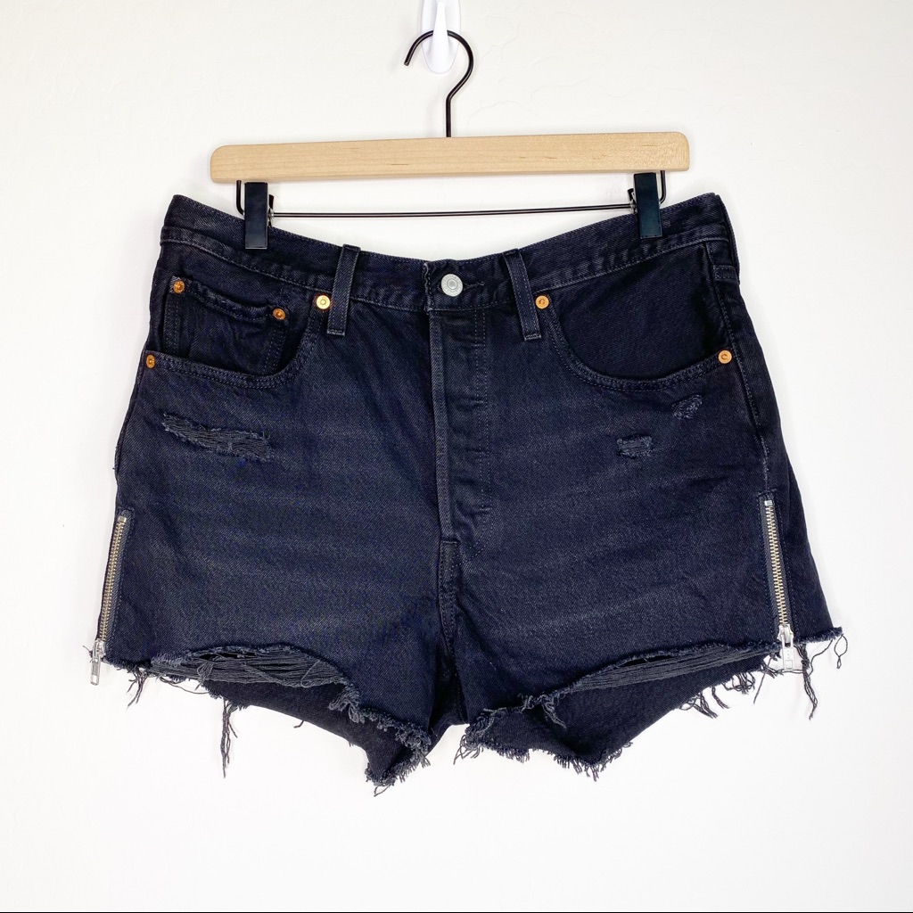 Levi’s 501 Button Fly High Waisted Distressed Shorts Size Zippers Black Size 30